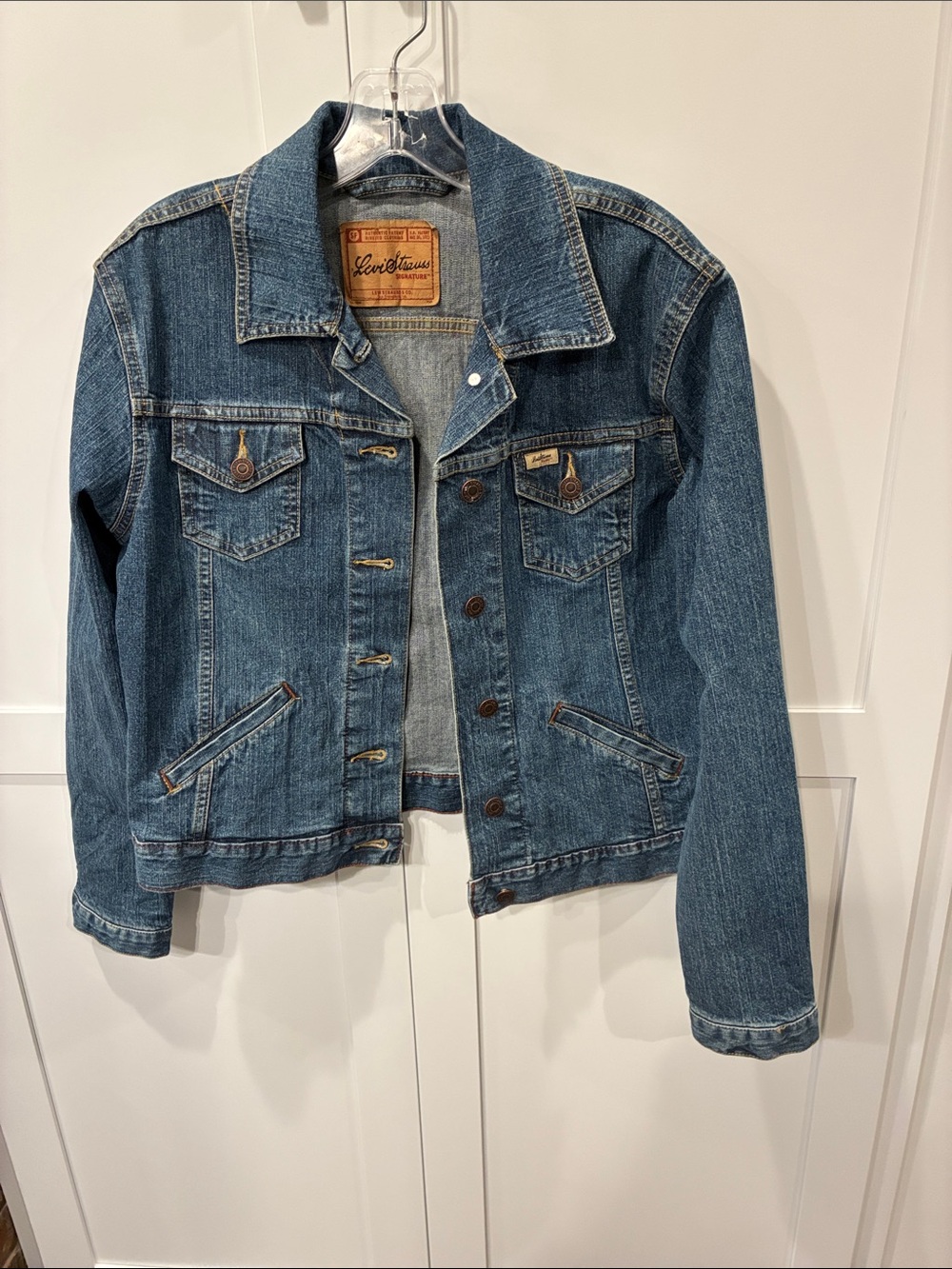 Levi's Strauss Vintage Medium Blue Women's Denim Trucker Jacket